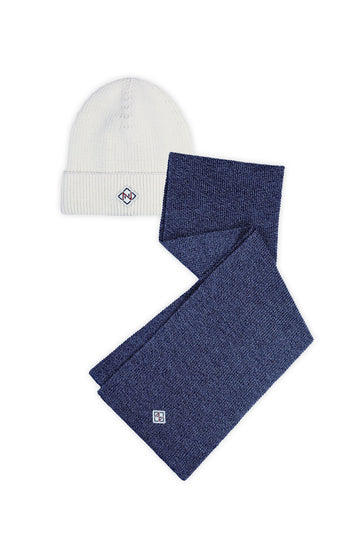 WHITE HAT & GREY SCARF